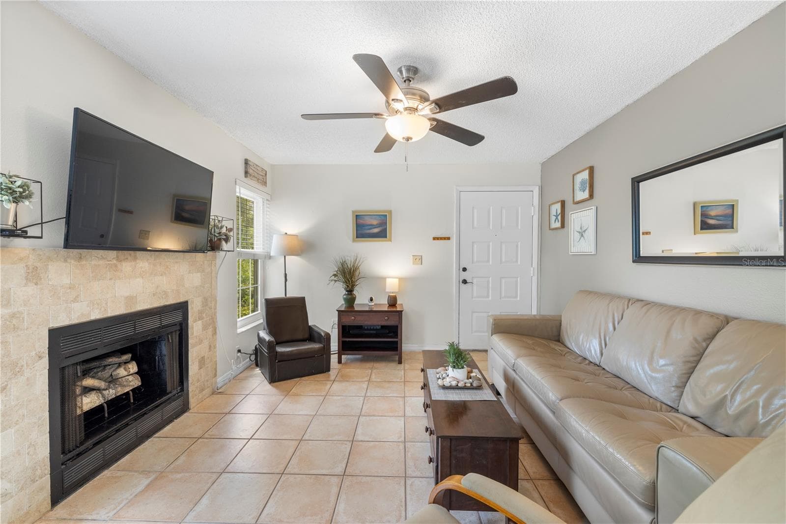 Condominium at 3016 BONAVENTURE CIR #104, PALM HARBOR, photo 9 of 39