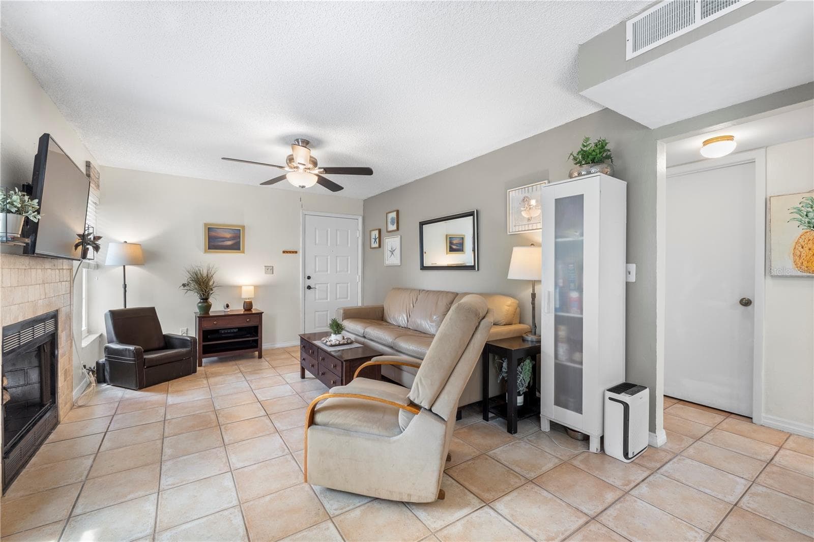 Condominium at 3016 BONAVENTURE CIR #104, PALM HARBOR, photo 10 of 39