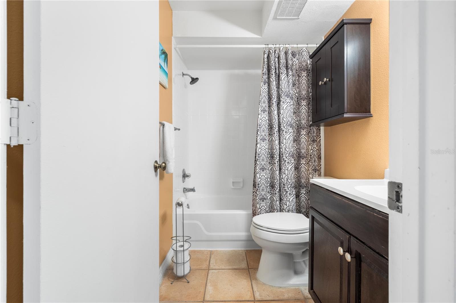 Condominium at 3016 BONAVENTURE CIR #104, PALM HARBOR, photo 28 of 39