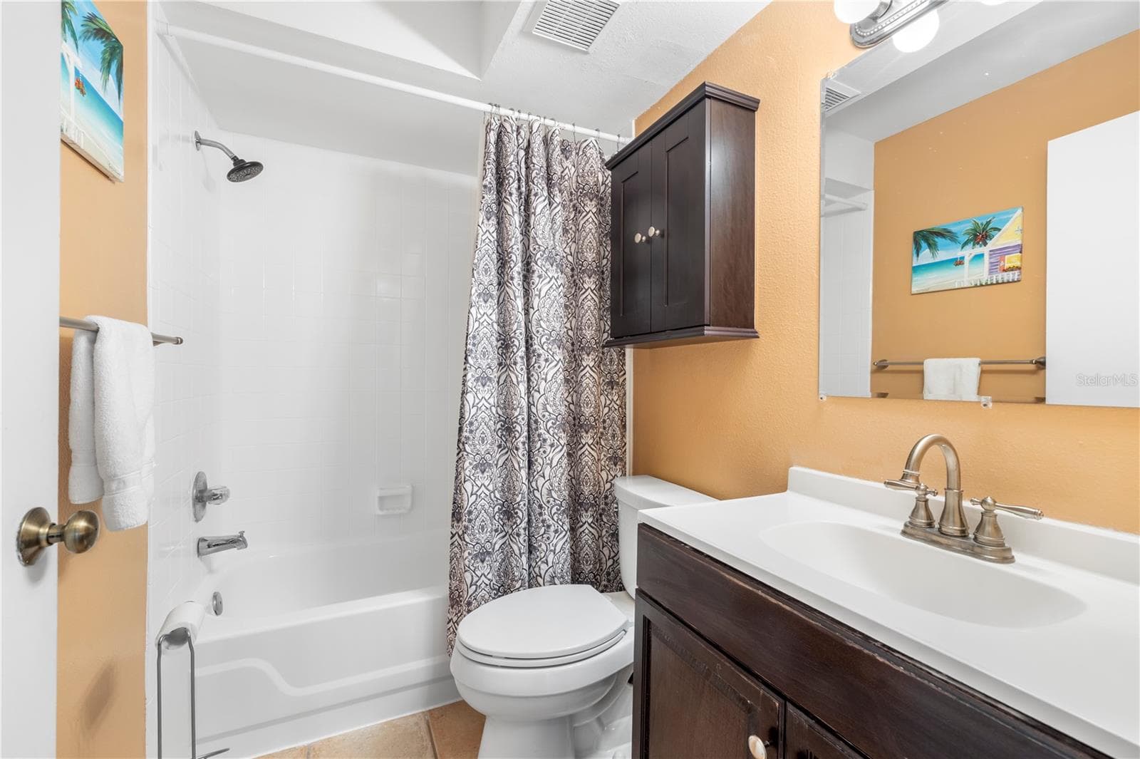 Condominium at 3016 BONAVENTURE CIR #104, PALM HARBOR, photo 29 of 39