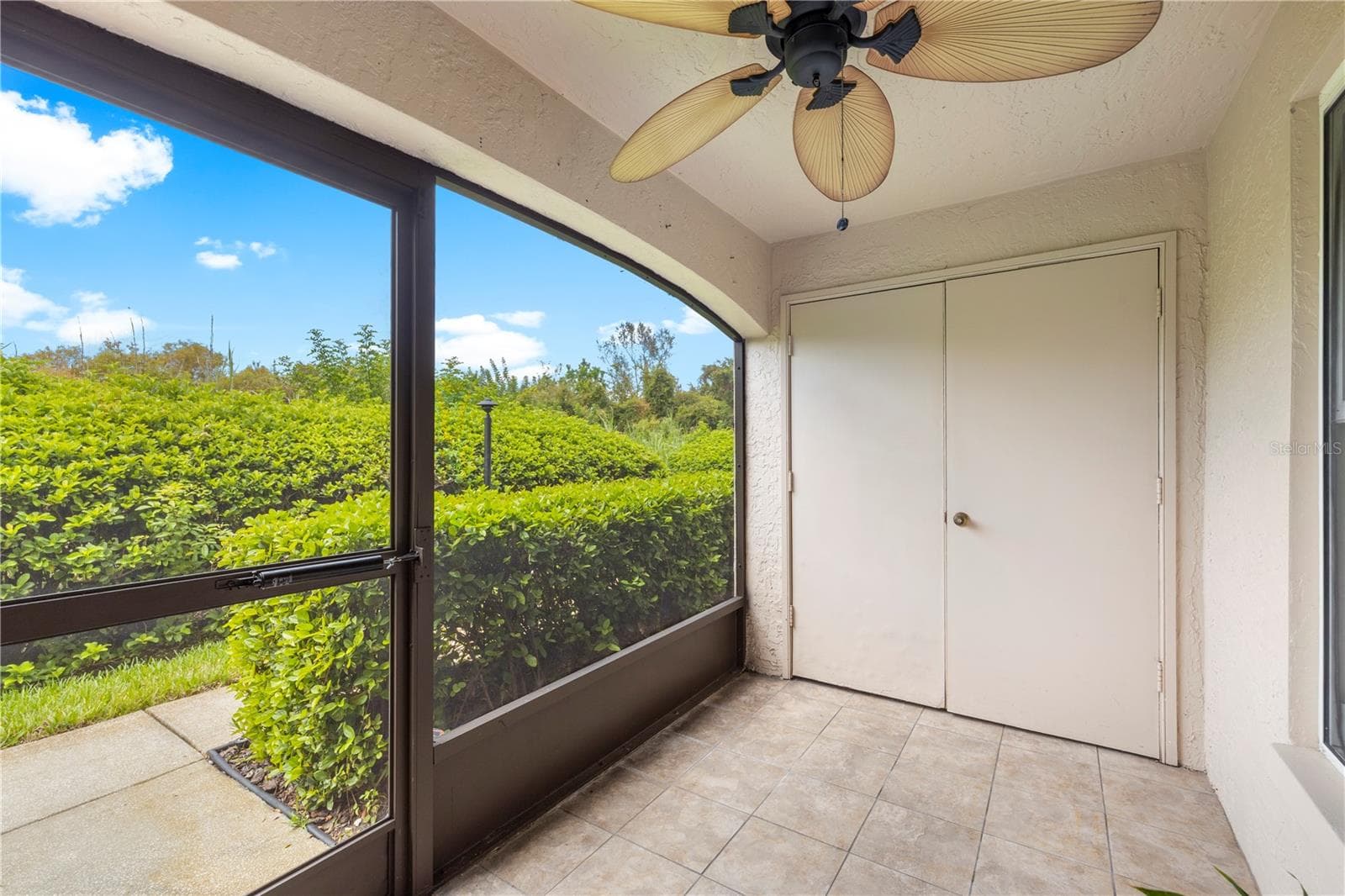 Condominium at 3016 BONAVENTURE CIR #104, PALM HARBOR, photo 31 of 39