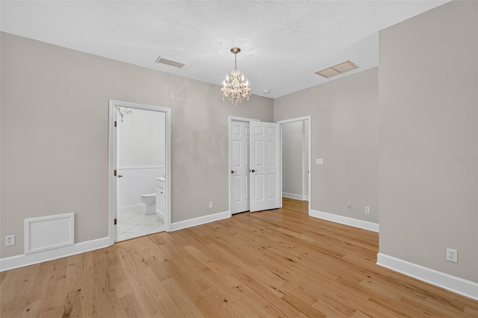 Single Family Residence at 580 W 10TH AVE, MOUNT DORA, photo 50 of 100