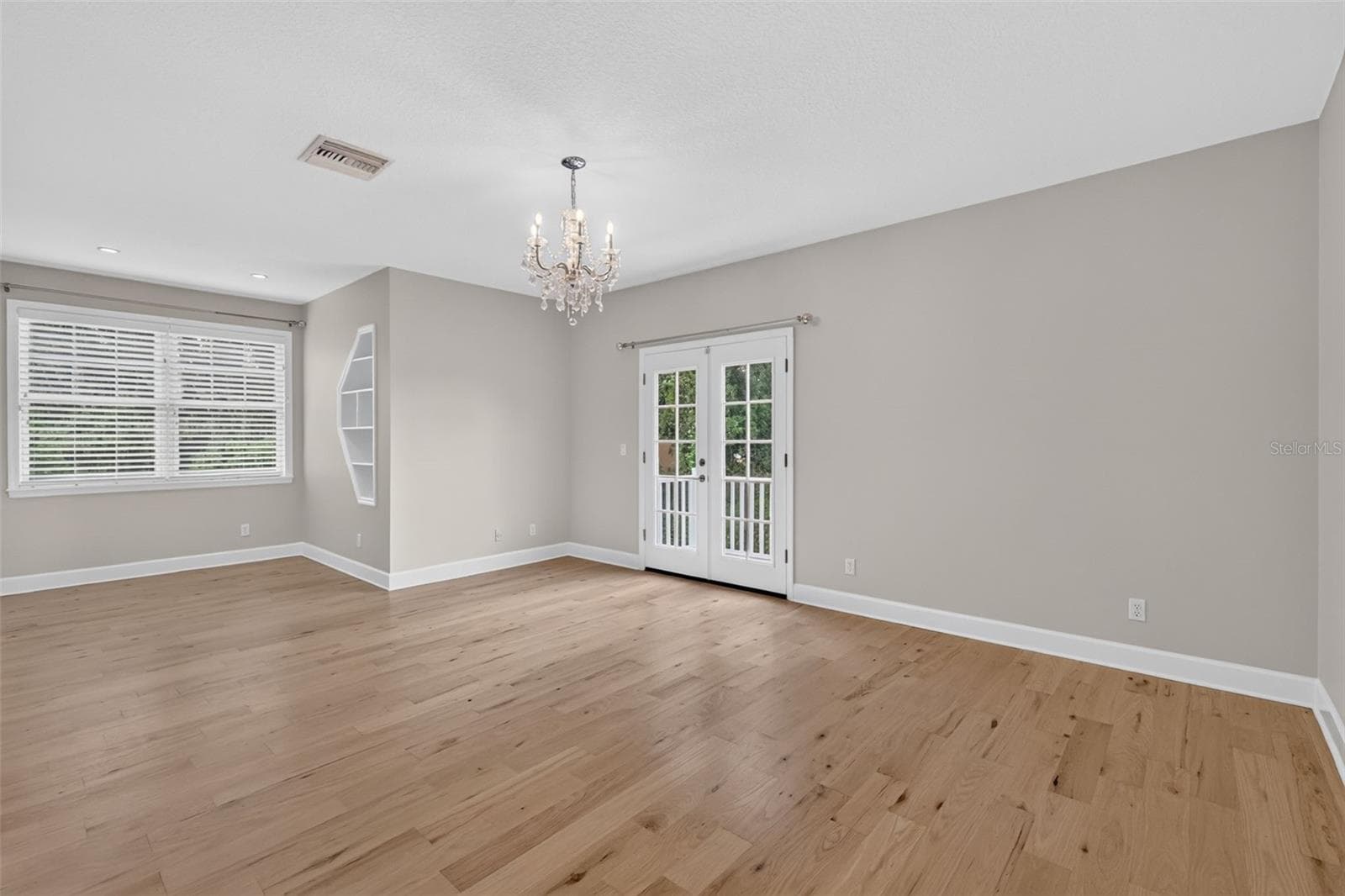 Single Family Residence at 580 W 10TH AVE, MOUNT DORA, photo 53 of 100