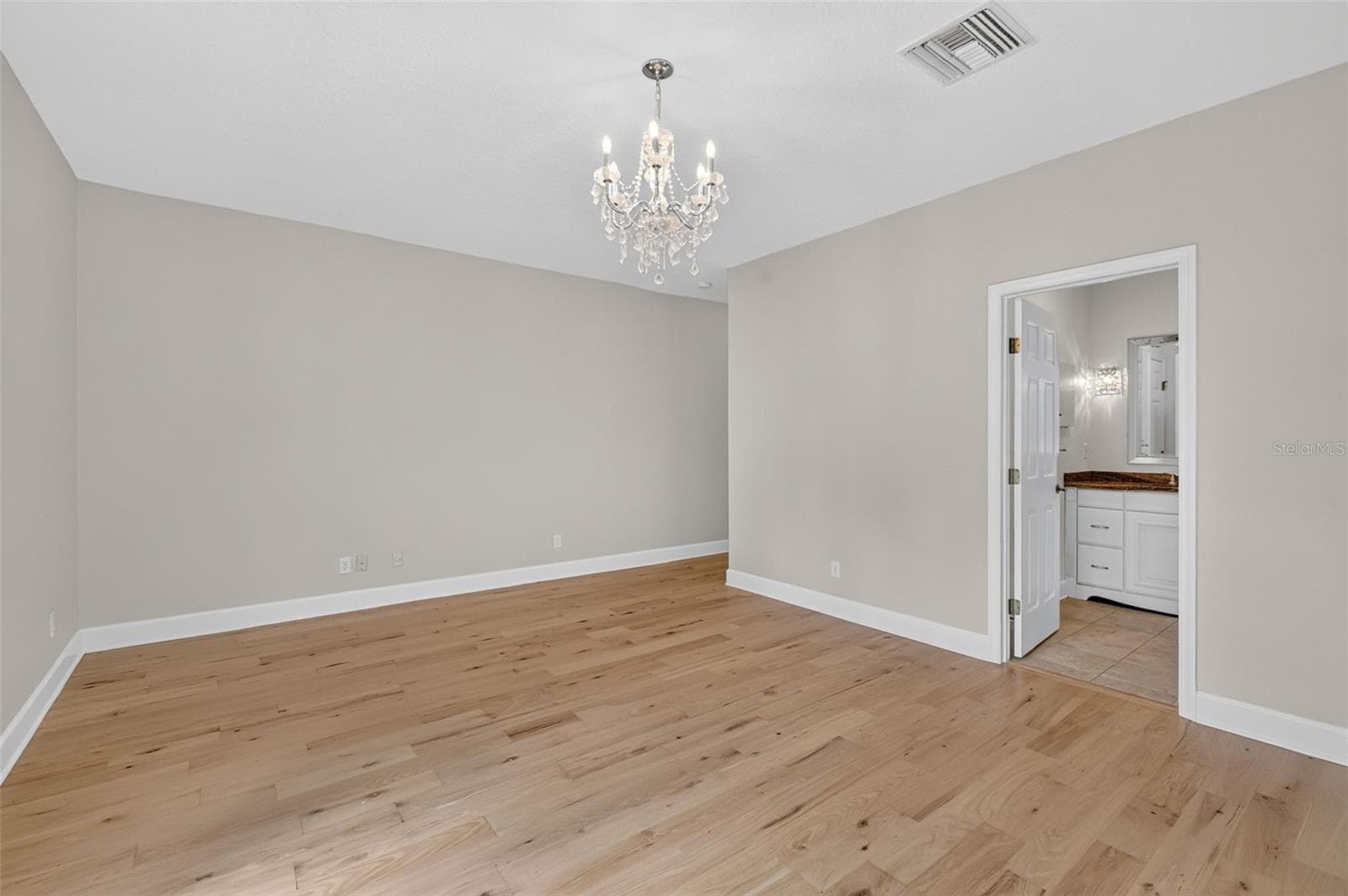 Single Family Residence at 580 W 10TH AVE, MOUNT DORA, photo 55 of 100