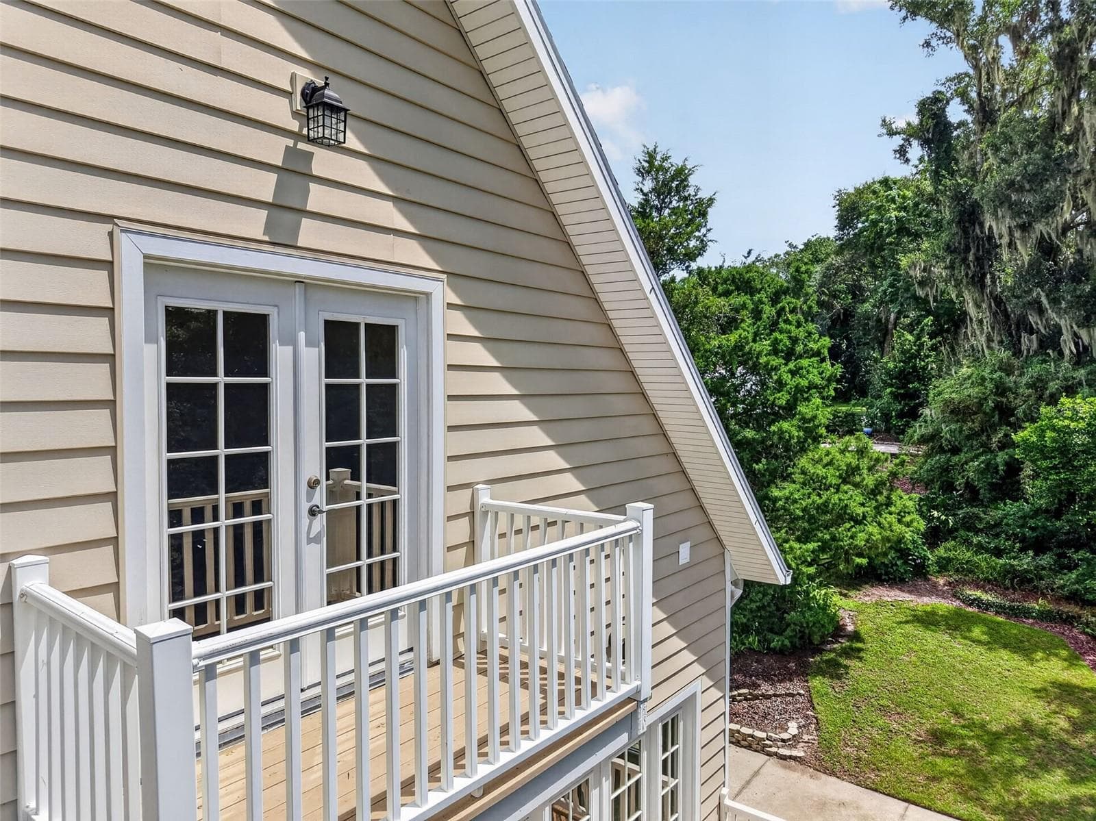 Single Family Residence at 580 W 10TH AVE, MOUNT DORA, photo 58 of 100