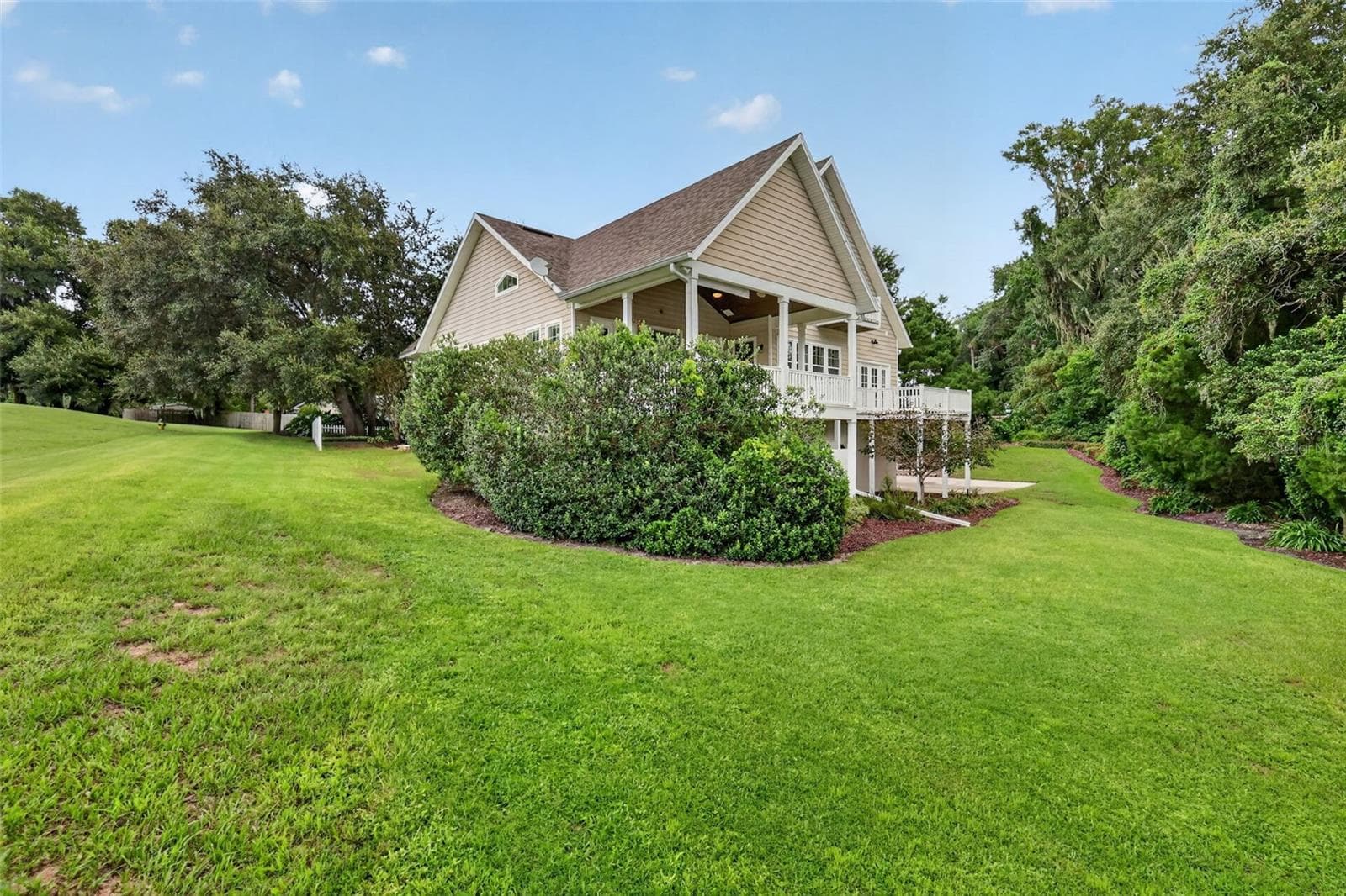 Single Family Residence at 580 W 10TH AVE, MOUNT DORA, photo 85 of 100
