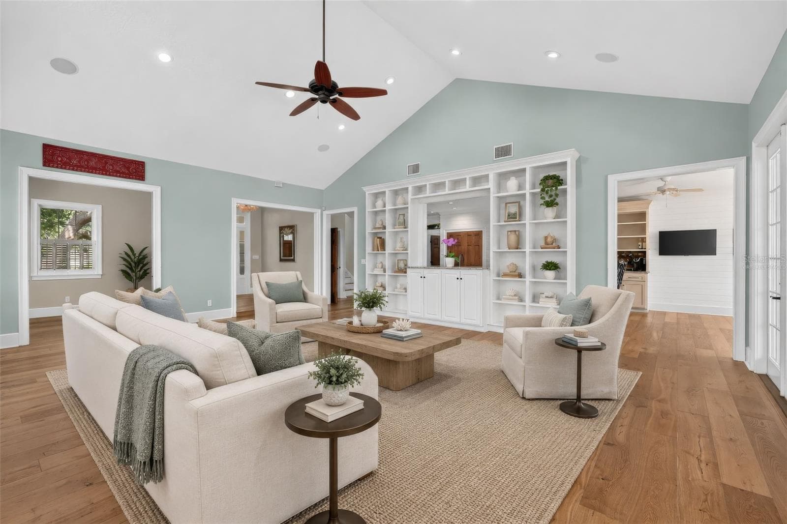 Virtually Staged - 580 W 10TH AVE, MOUNT DORA