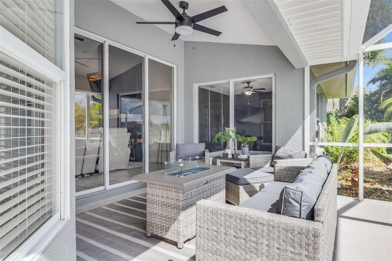 Single Family Residence at 2226 CHARLESTON PARK DR, NORTH PORT, photo 33 of 45