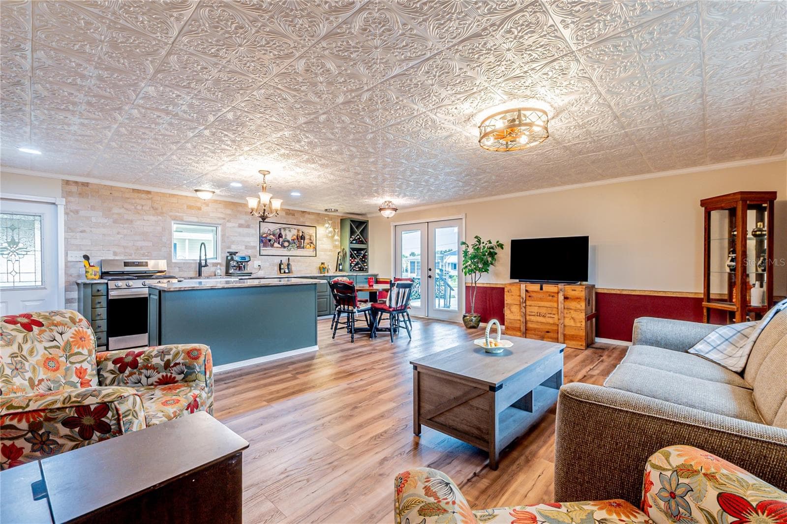 Manufactured Home at 36952 GRACE AVE, ZEPHYRHILLS, photo 13 of 54