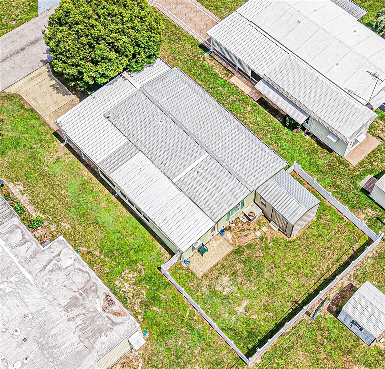 Manufactured Home at 36952 GRACE AVE, ZEPHYRHILLS, photo 41 of 54