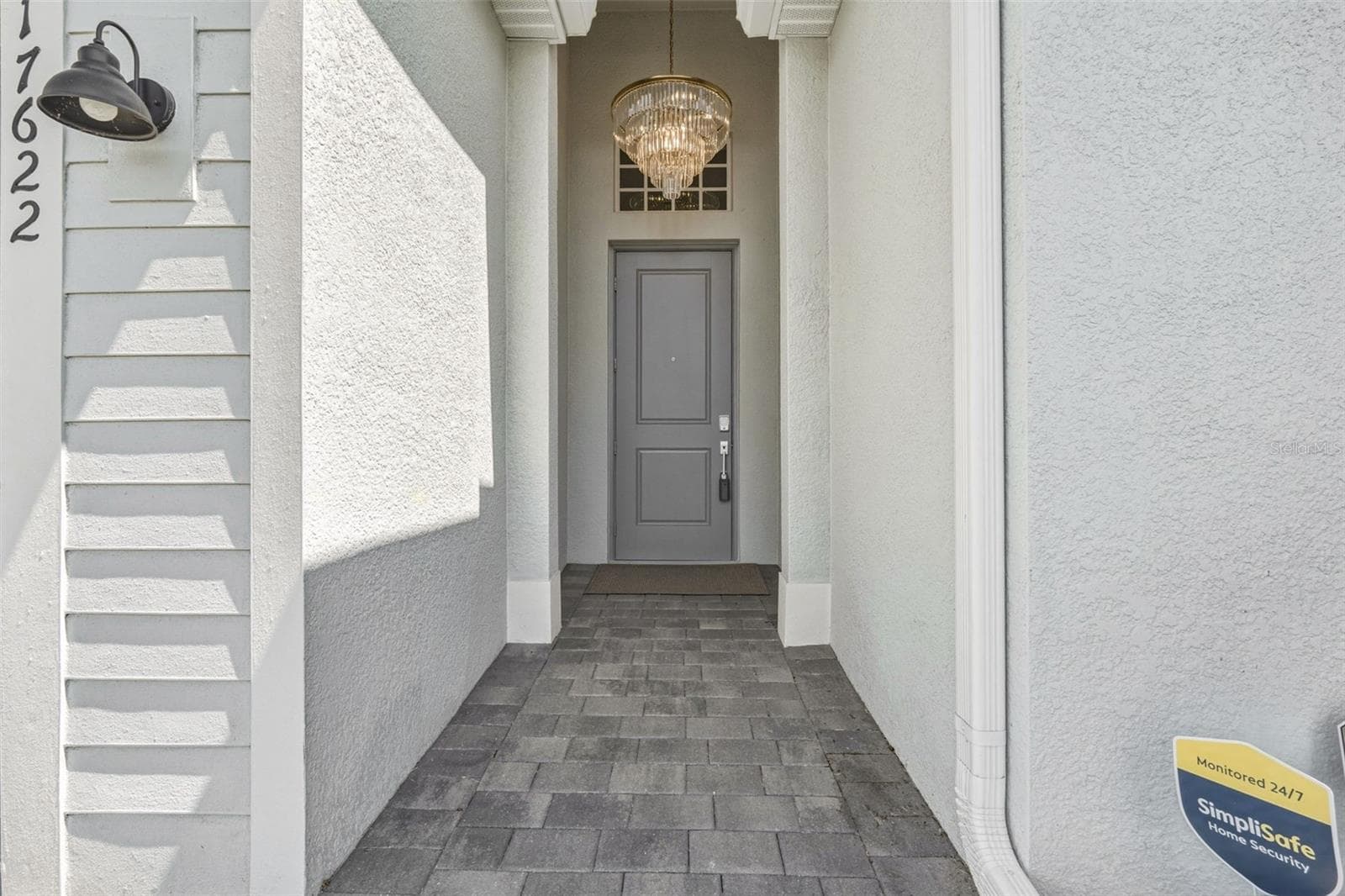 Single Family Residence at 17622 SANTORINI CT, VENICE, photo 37 of 100