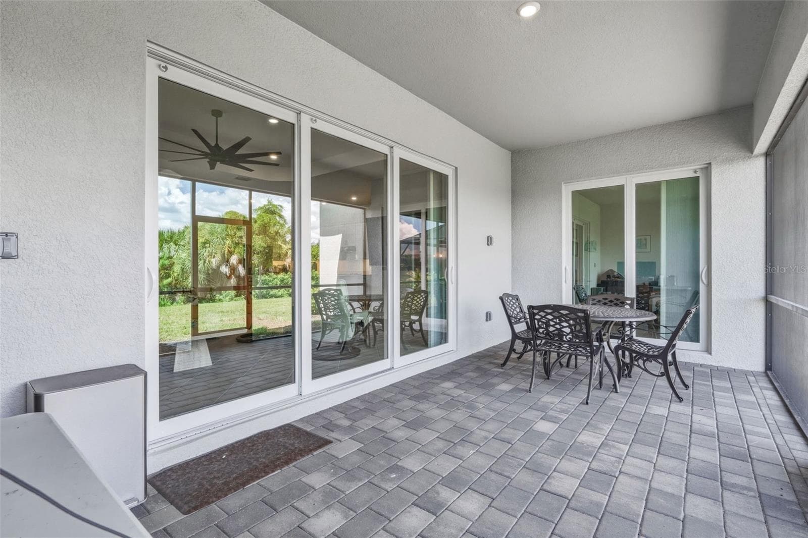 Single Family Residence at 17622 SANTORINI CT, VENICE, photo 15 of 100