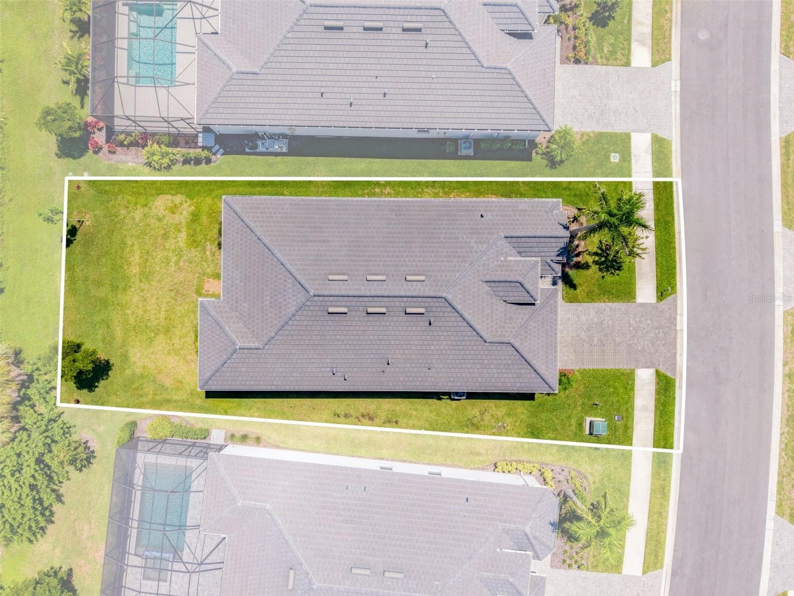 Single Family Residence at 17622 SANTORINI CT, VENICE, photo 42 of 100