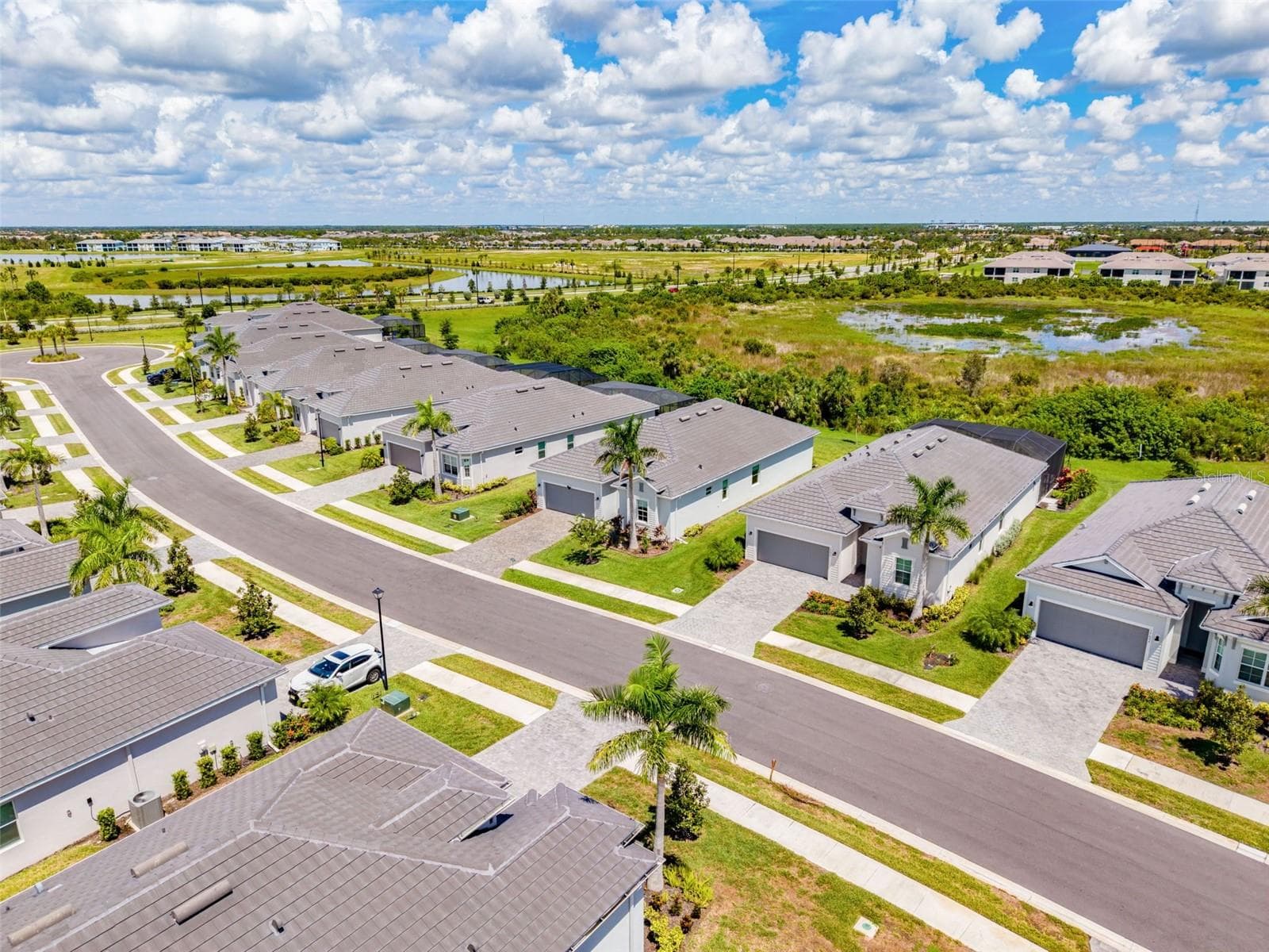 Single Family Residence at 17622 SANTORINI CT, VENICE, photo 48 of 100