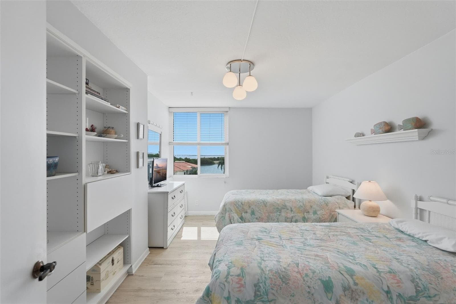 Condominium at 6357 BAHIA DEL MAR BLVD #406, ST PETERSBURG, photo 18 of 30
