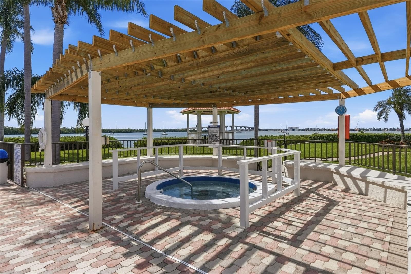 Condominium at 6357 BAHIA DEL MAR BLVD #406, ST PETERSBURG, photo 24 of 30
