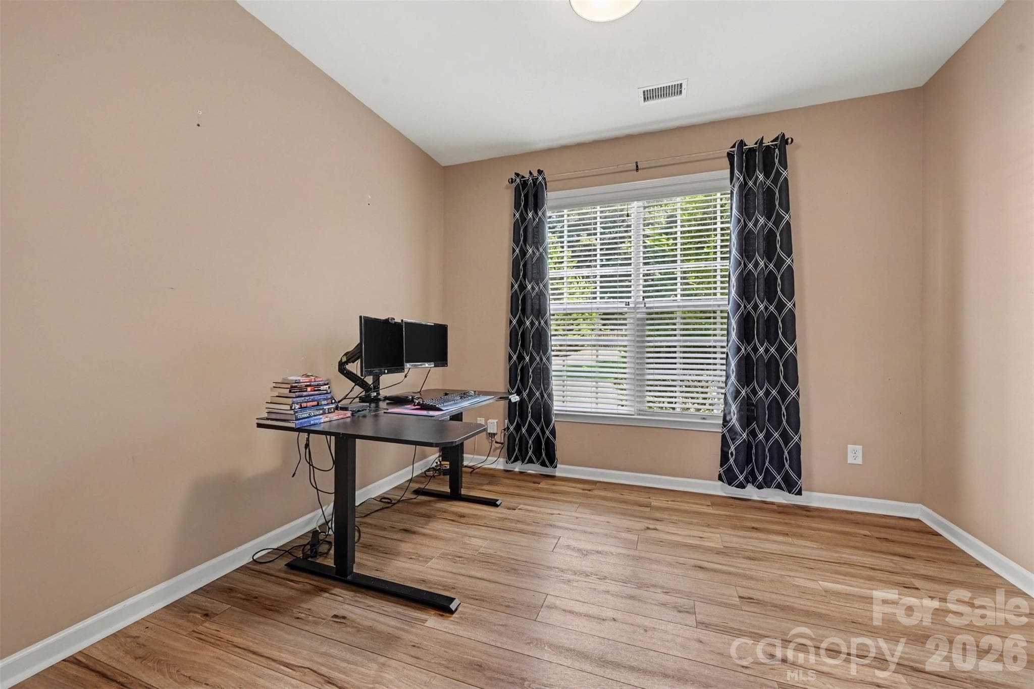 Single Family Residence at 9538 Linden Tree Lane, Charlotte, photo 22 of 44