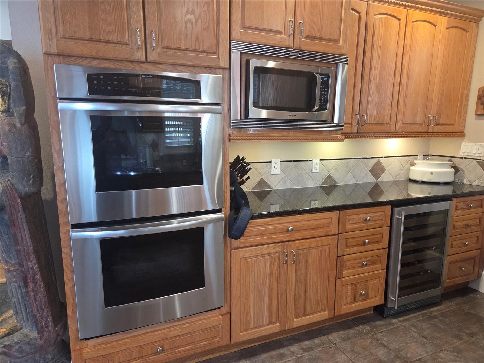 Two ovens - 732 NE OAK ST, ST PETERSBURG