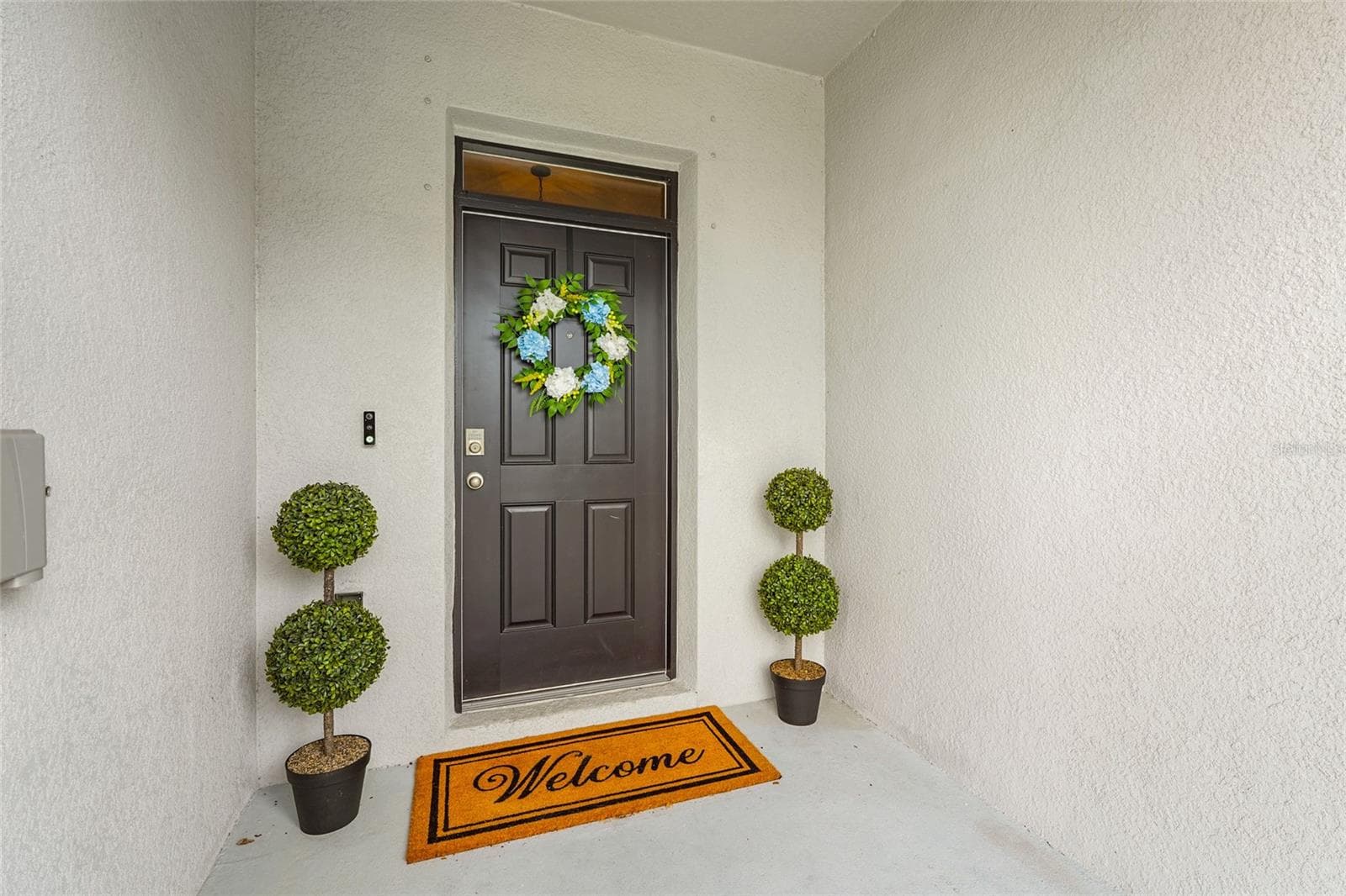 Townhouse at 17668 CRESCENT MOON LOOP, BRADENTON, photo 2 of 34