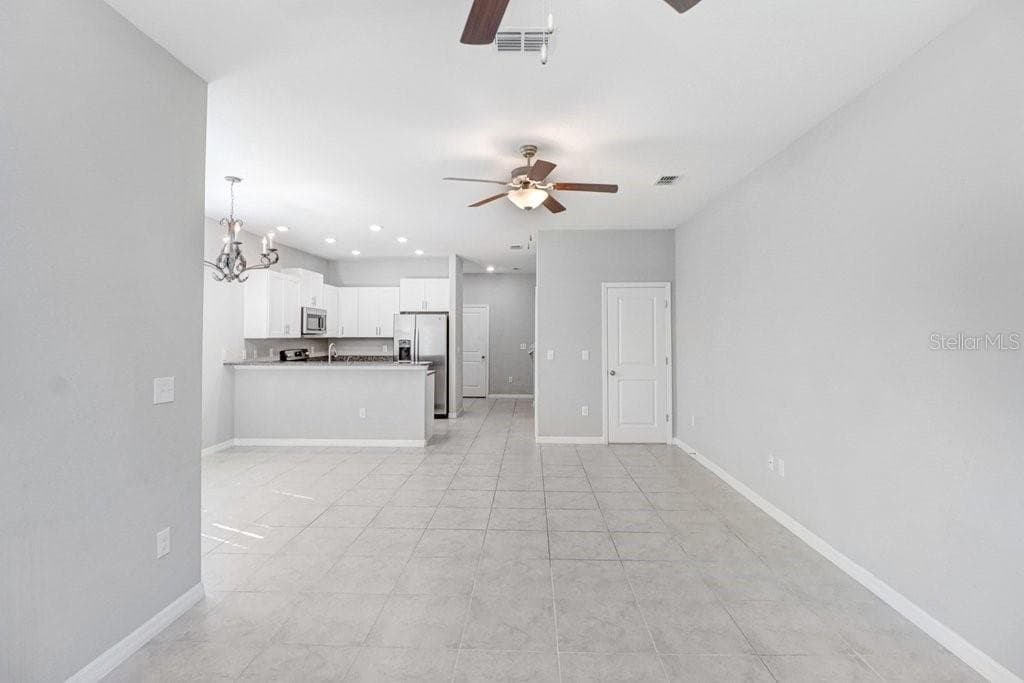 Looking back from the Living Room - 9536 PEMBROOKE PINES DR, SUN CITY CENTER