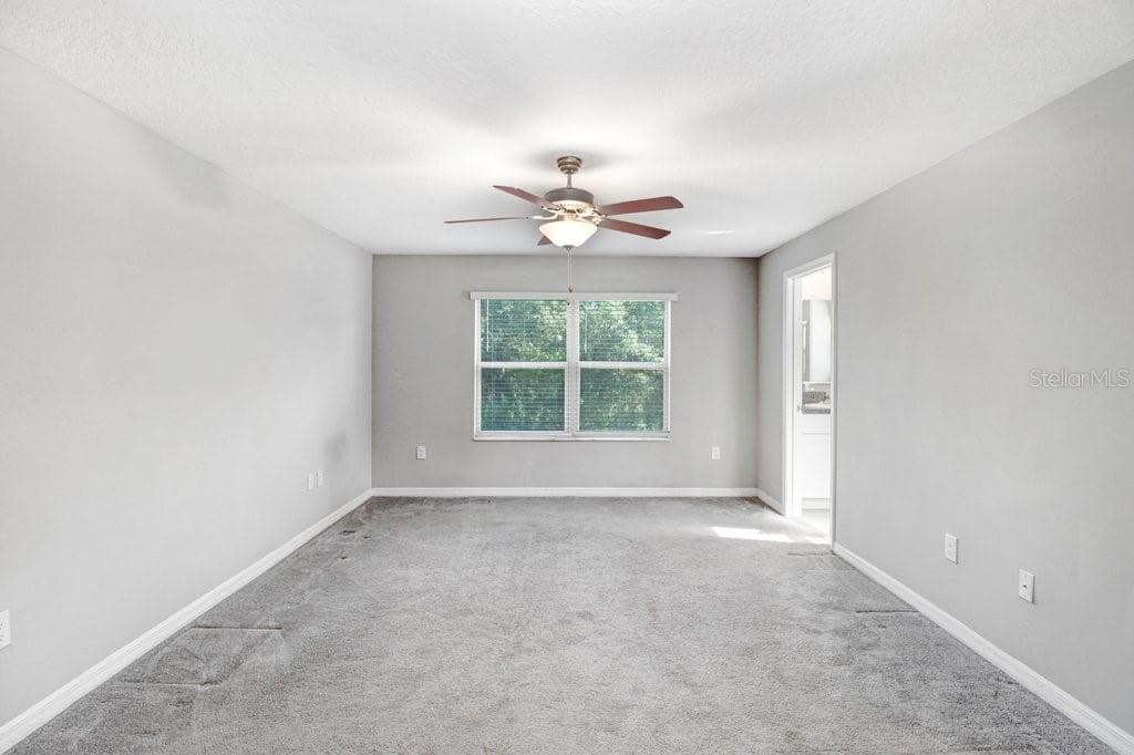 Primary Bedroom with EnSuite - 9536 PEMBROOKE PINES DR, SUN CITY CENTER