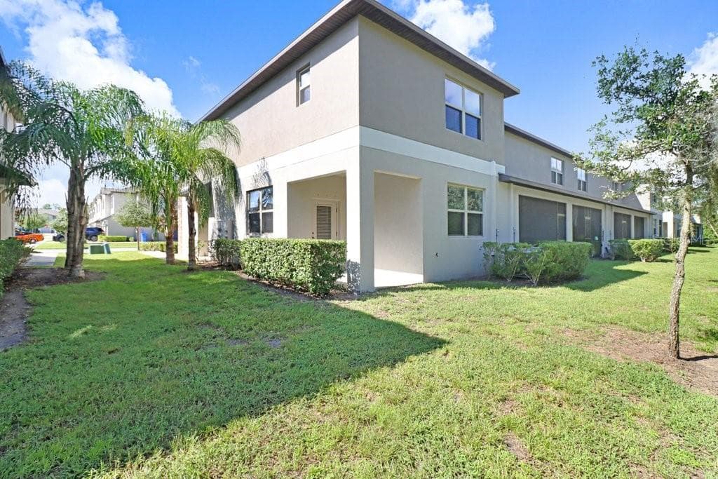 Backyard - 9536 PEMBROOKE PINES DR, SUN CITY CENTER