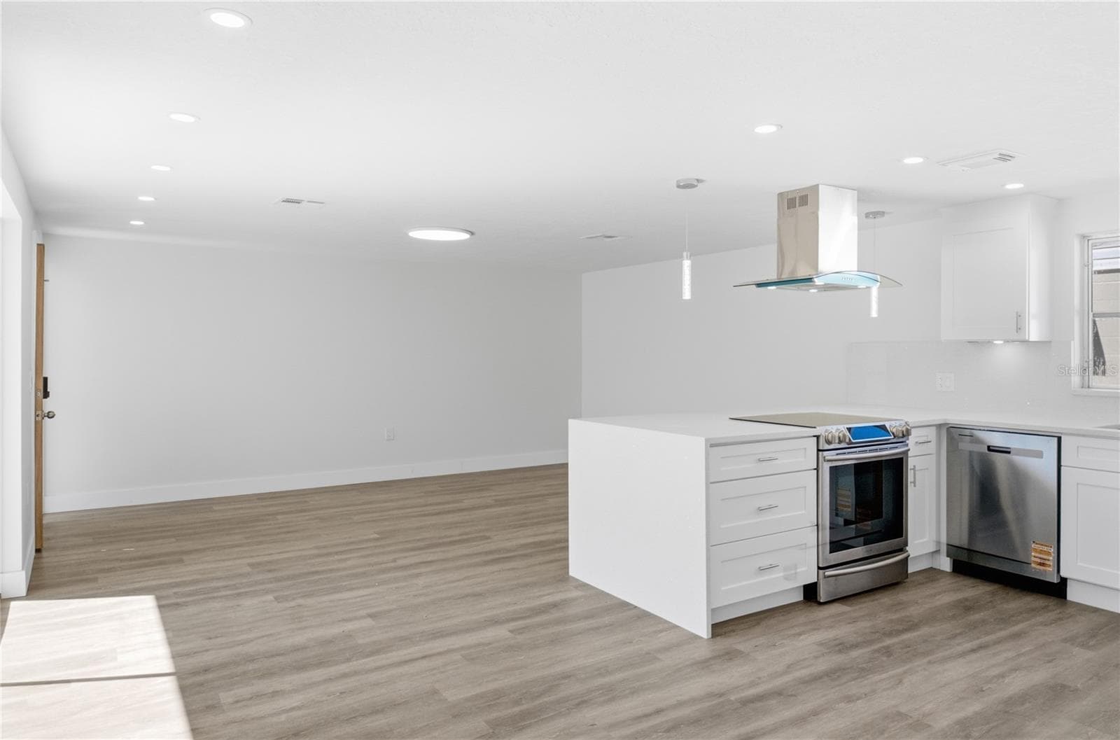 Single Family Residence at 5109 TILSON DR, NEW PORT RICHEY, photo 10 of 50