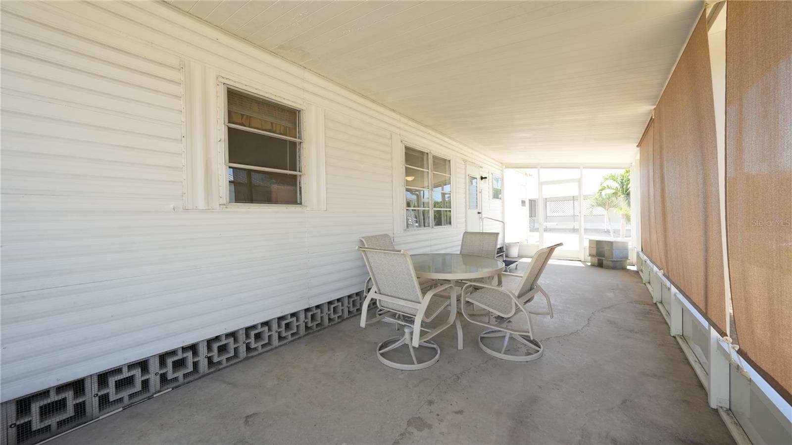LEFT Lanai - 251 SOUTHWINDS DR, SARASOTA