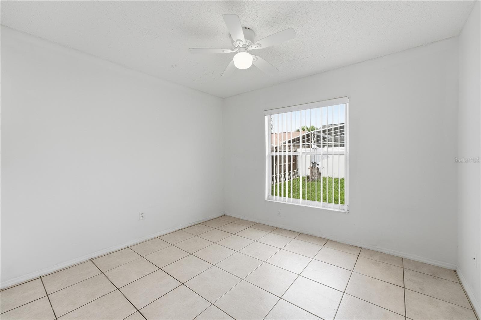 Single Family Residence at 4609 CHEYENNE POINT TRL, KISSIMMEE, photo 11 of 47