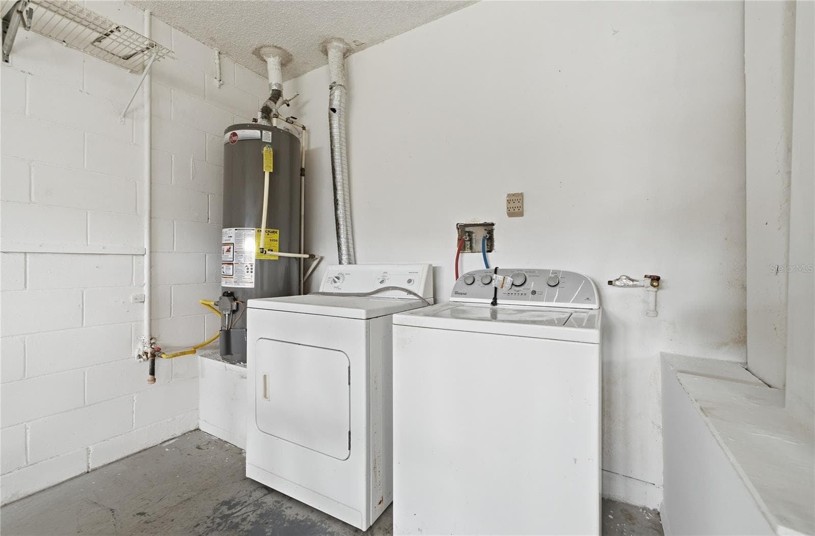 Single Family Residence at 4609 CHEYENNE POINT TRL, KISSIMMEE, photo 26 of 47