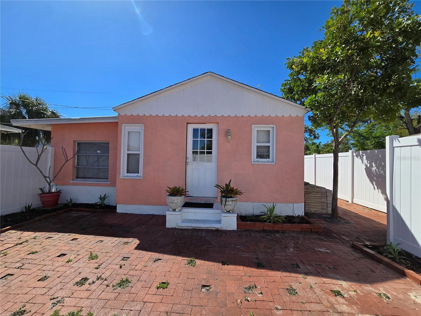 Single Family Residence at 4744 7TH AVE N, ST PETERSBURG, photo 15 of 21