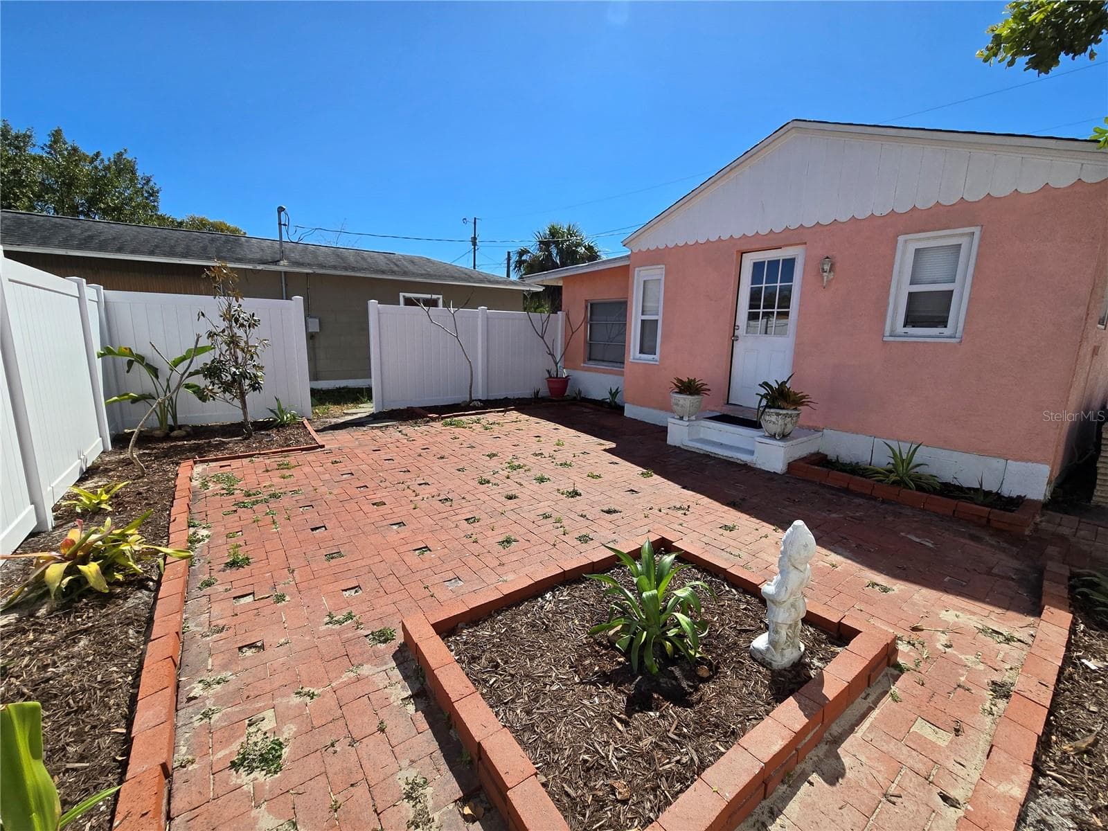 Single Family Residence at 4744 7TH AVE N, ST PETERSBURG, photo 16 of 21