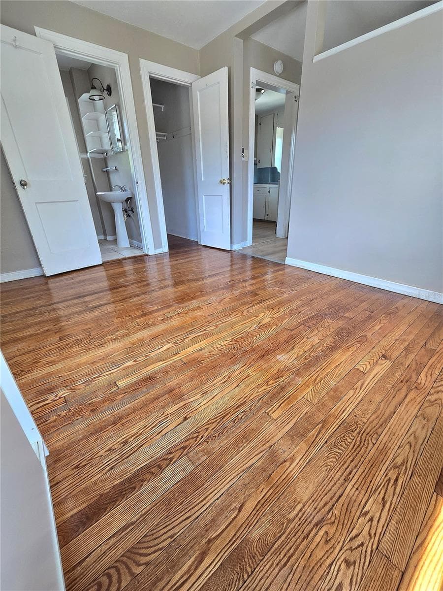 Single Family Residence at 4200 2ND AVE N, ST PETERSBURG, photo 16 of 17