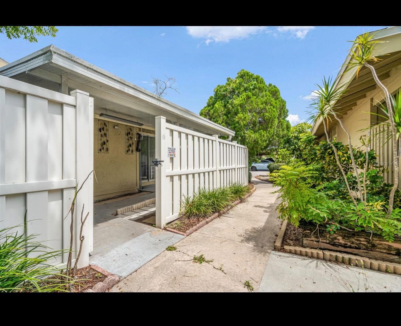 Villa at 7310 BAJA CT, TAMPA, photo 3 of 28