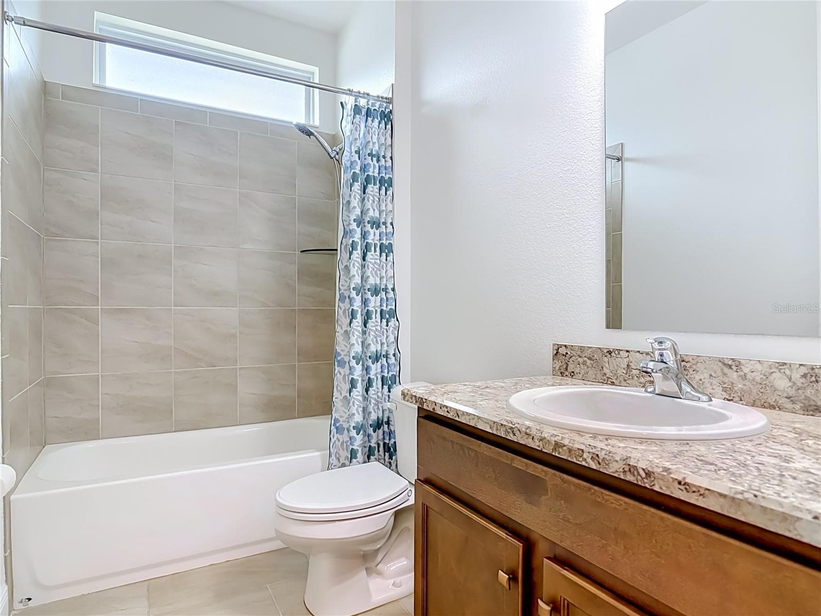 Bath 2 - 1611 LADY FERN TRL, DELAND