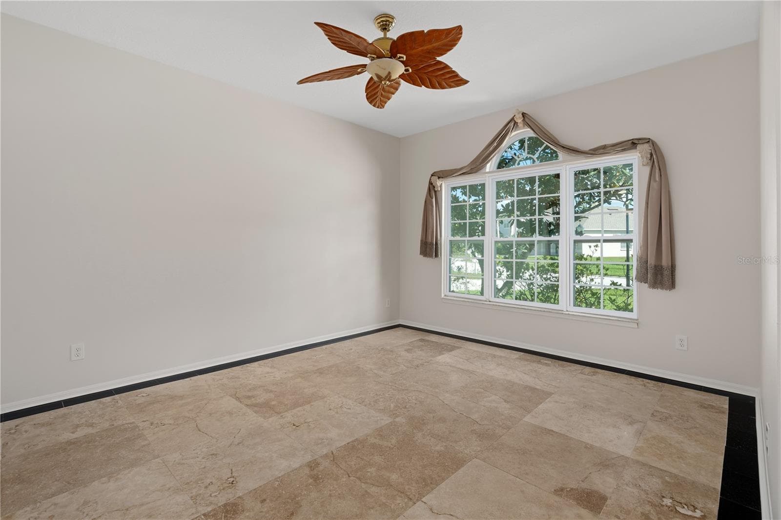 Single Family Residence at 4522 MAPLETREE LOOP, WESLEY CHAPEL, photo 14 of 82