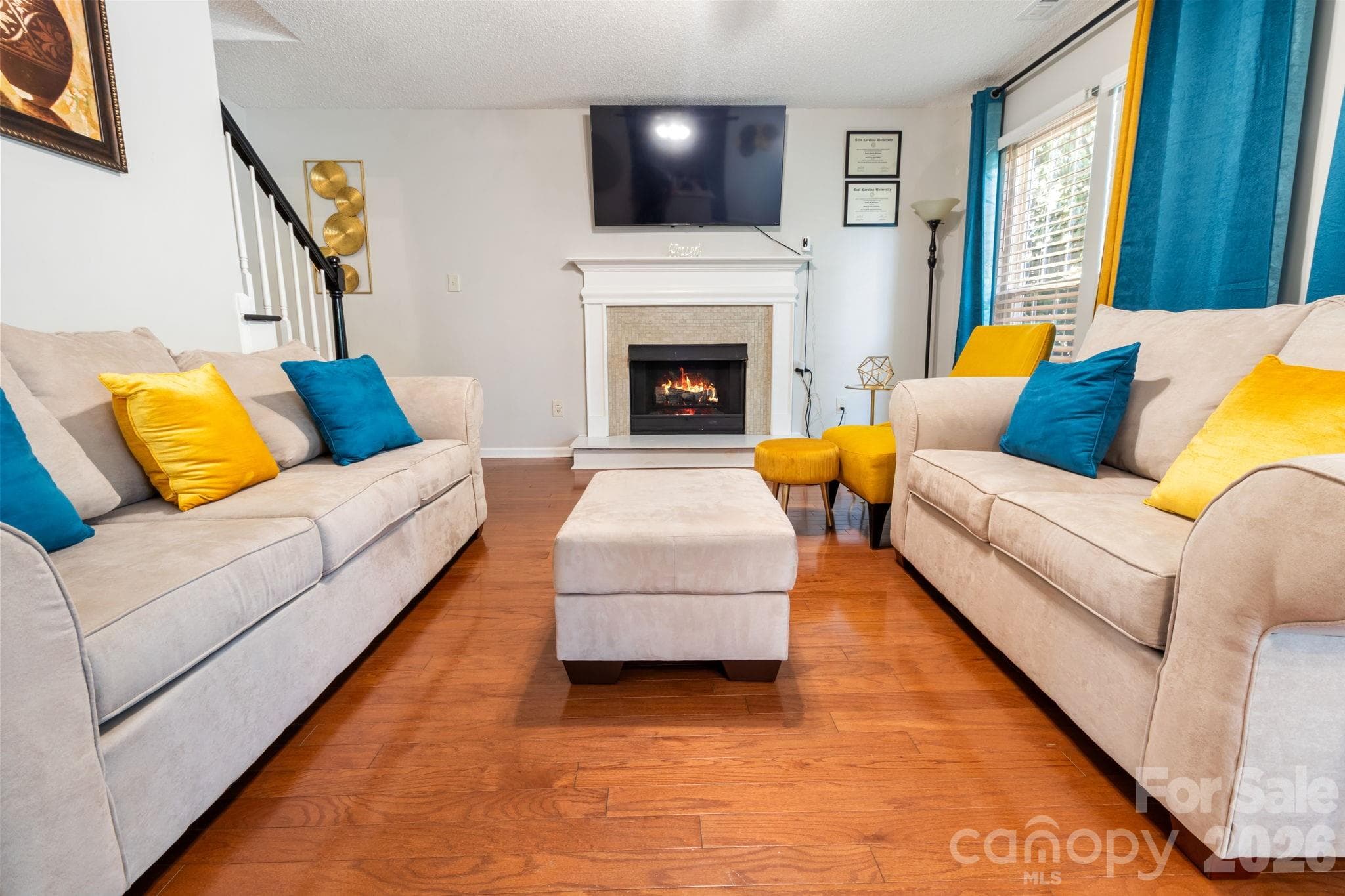 Single Family Residence at 13910 Hatton Cross Drive, Charlotte, photo 9 of 33