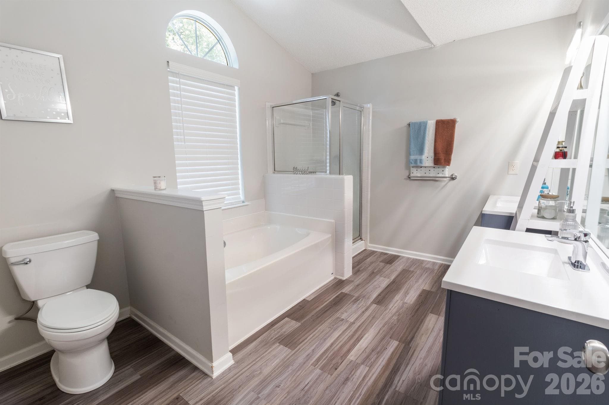 Single Family Residence at 13910 Hatton Cross Drive, Charlotte, photo 20 of 33