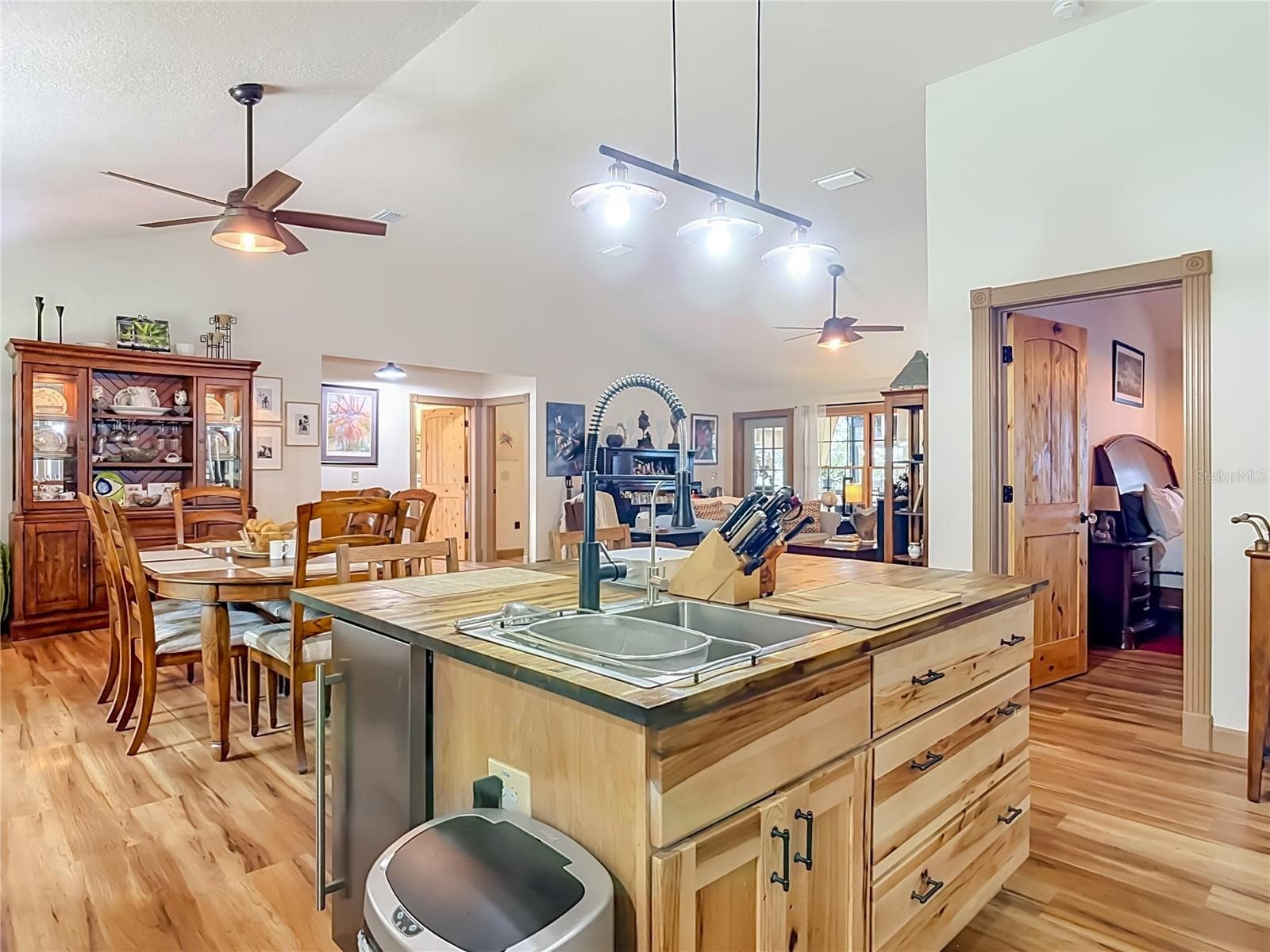 Single Family Residence at 80 COMMUNITY DR, DEBARY, photo 11 of 82
