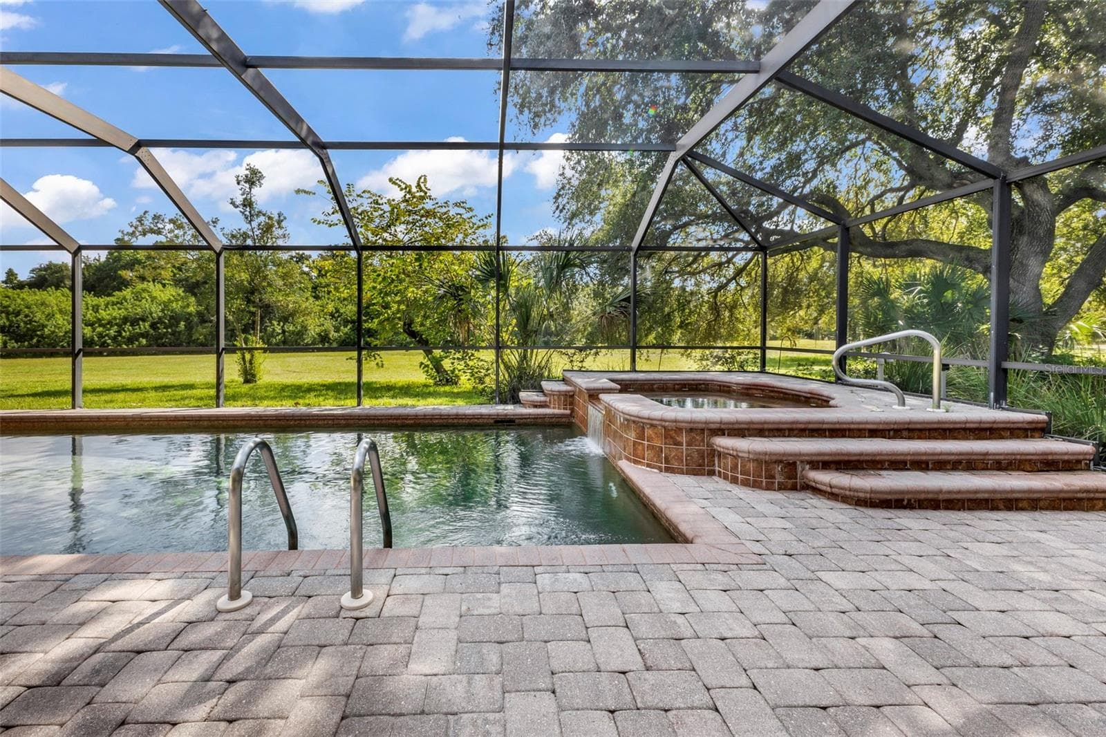 Single Family Residence at 26212 MADRAS CT, PUNTA GORDA, photo 5 of 61