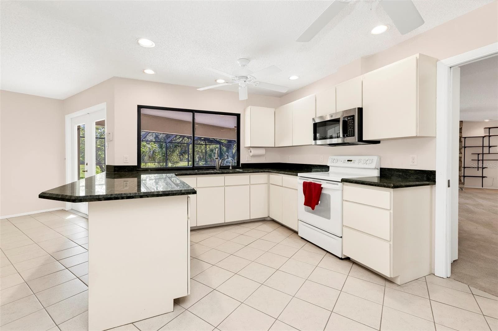 Single Family Residence at 26212 MADRAS CT, PUNTA GORDA, photo 29 of 61