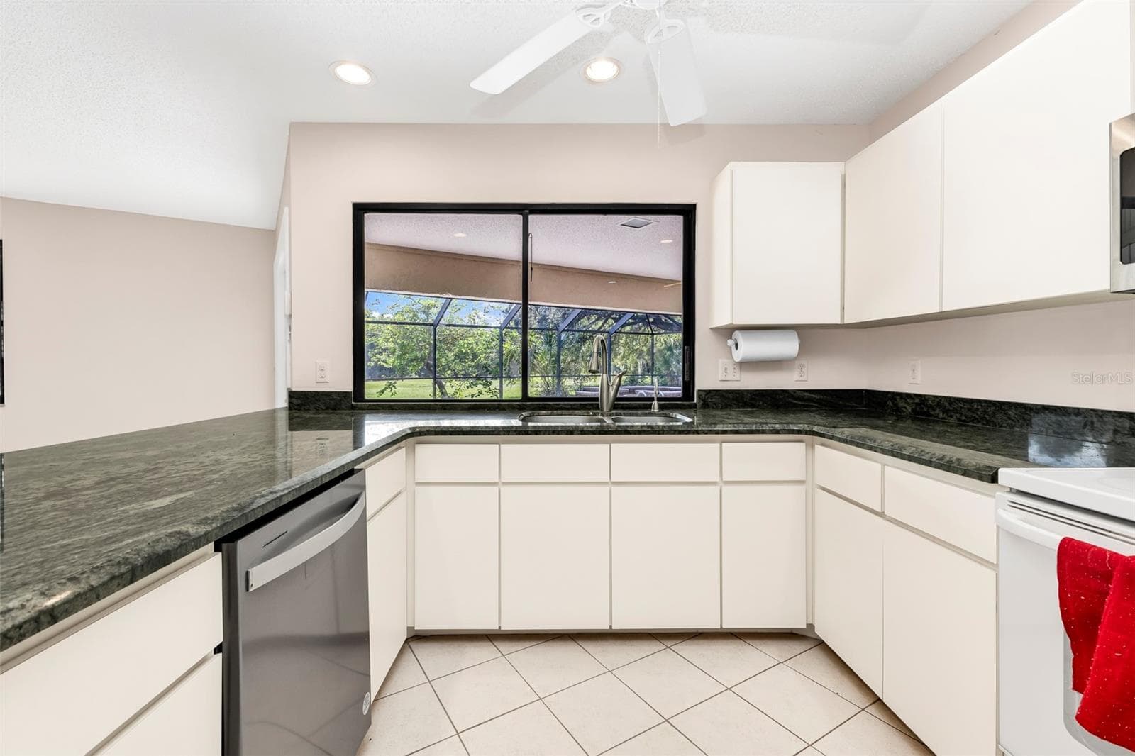 Single Family Residence at 26212 MADRAS CT, PUNTA GORDA, photo 30 of 61