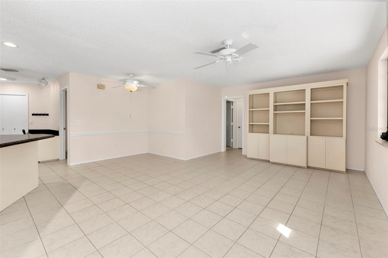 Single Family Residence at 26212 MADRAS CT, PUNTA GORDA, photo 35 of 61