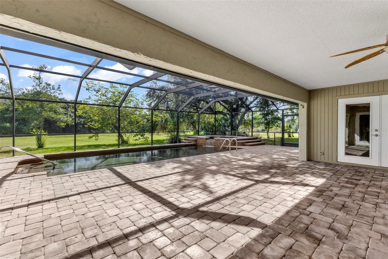 Single Family Residence at 26212 MADRAS CT, PUNTA GORDA, photo 45 of 61