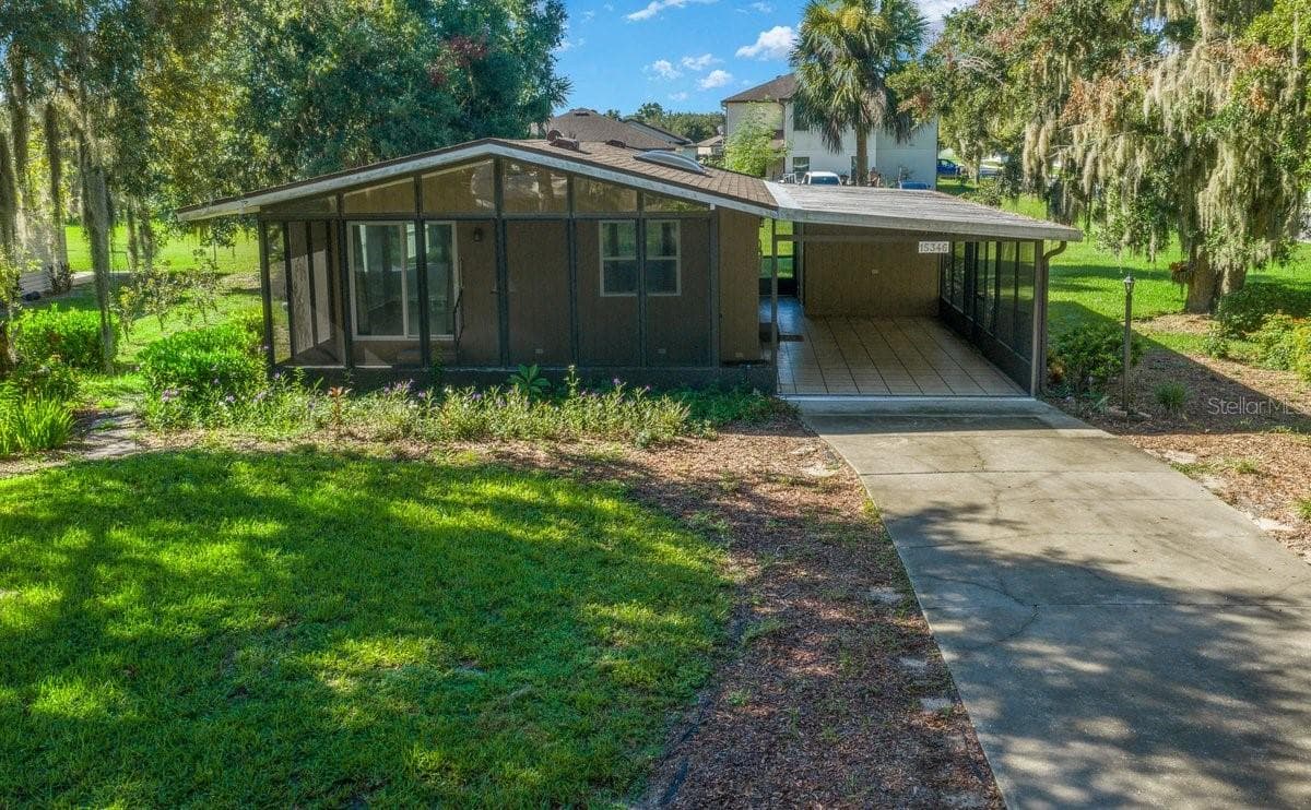 Manufactured Home at 15346 CARROLLS CT, TAVARES, photo 3 of 47