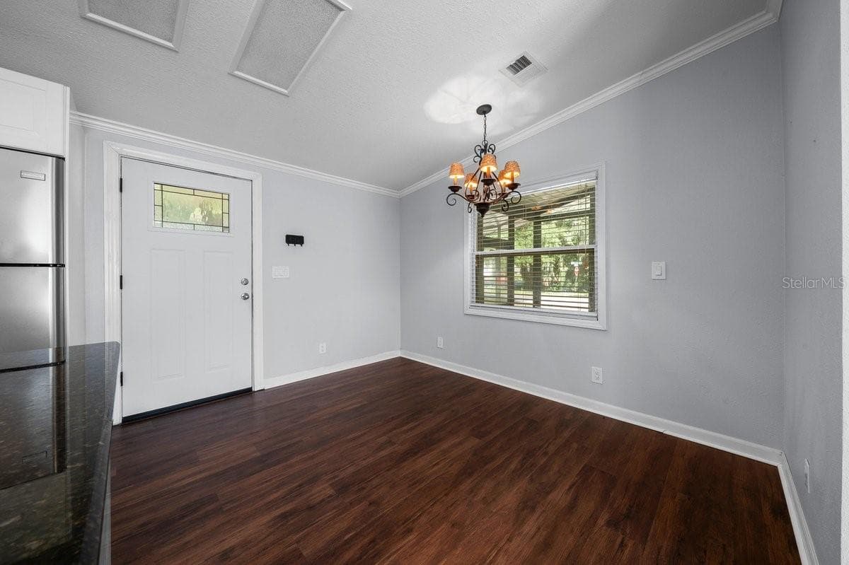 Manufactured Home at 15346 CARROLLS CT, TAVARES, photo 12 of 47