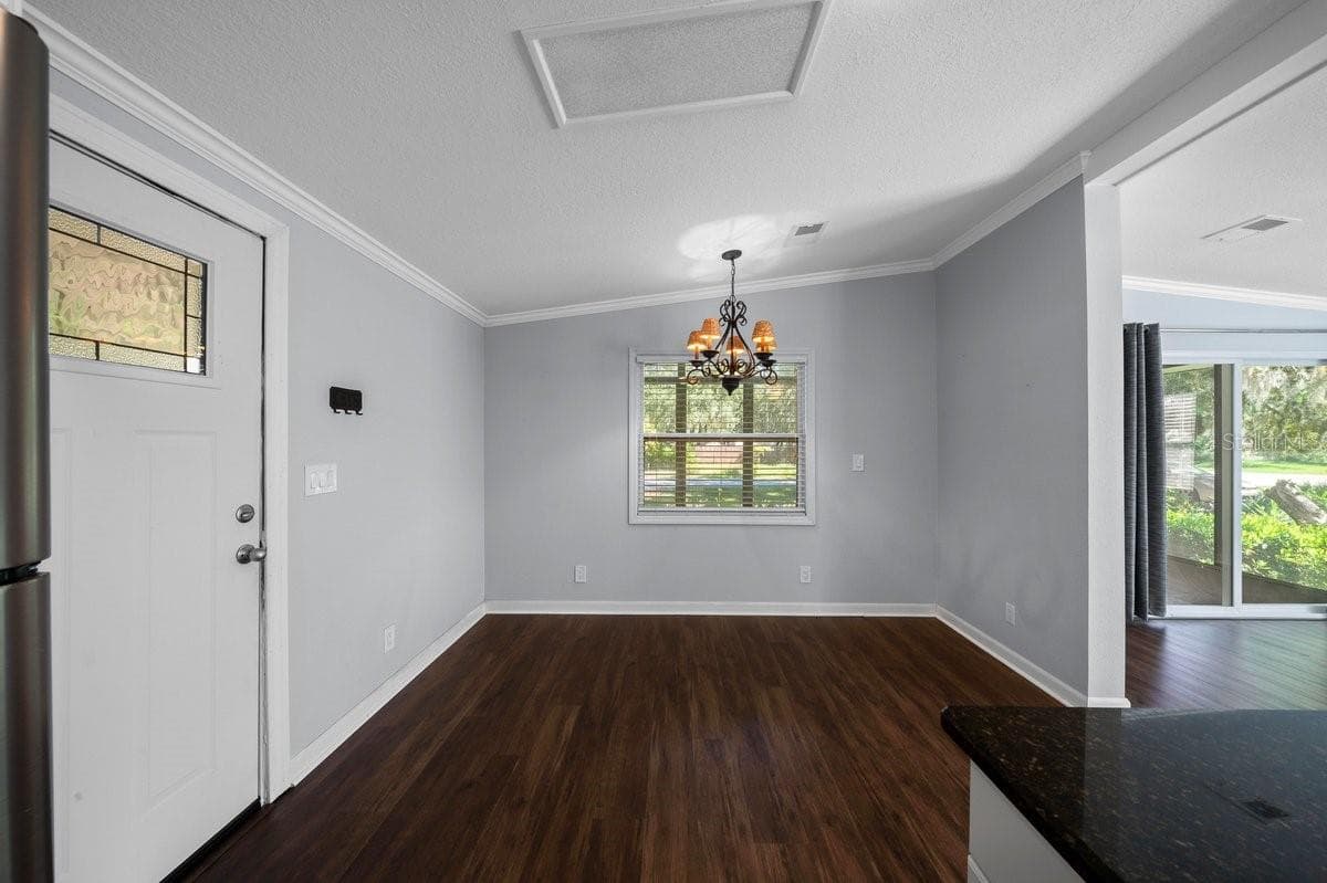 Manufactured Home at 15346 CARROLLS CT, TAVARES, photo 13 of 47
