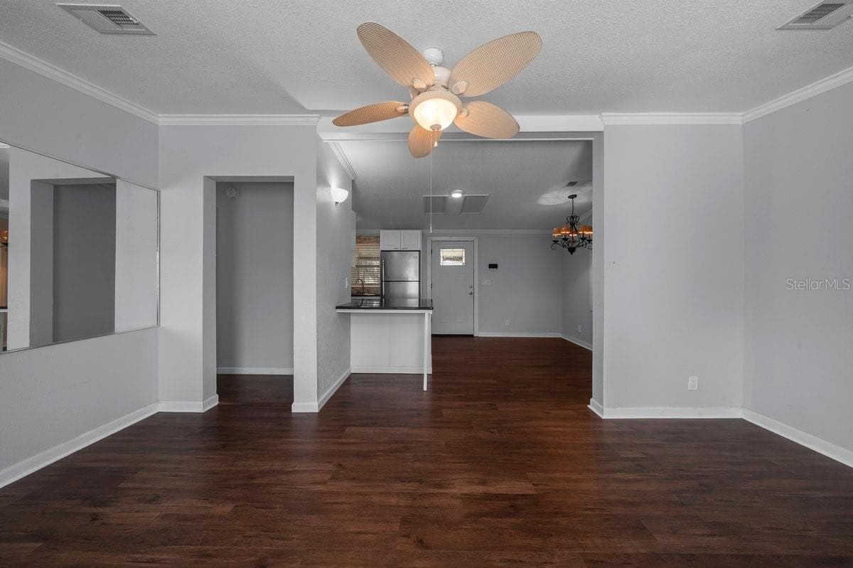 Manufactured Home at 15346 CARROLLS CT, TAVARES, photo 16 of 47