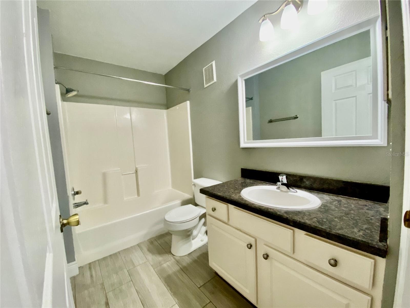 Condominium at 5447 VINELAND RD #1103, ORLANDO, photo 13 of 26