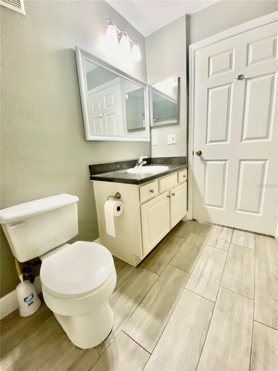 Condominium at 5447 VINELAND RD #1103, ORLANDO, photo 19 of 26